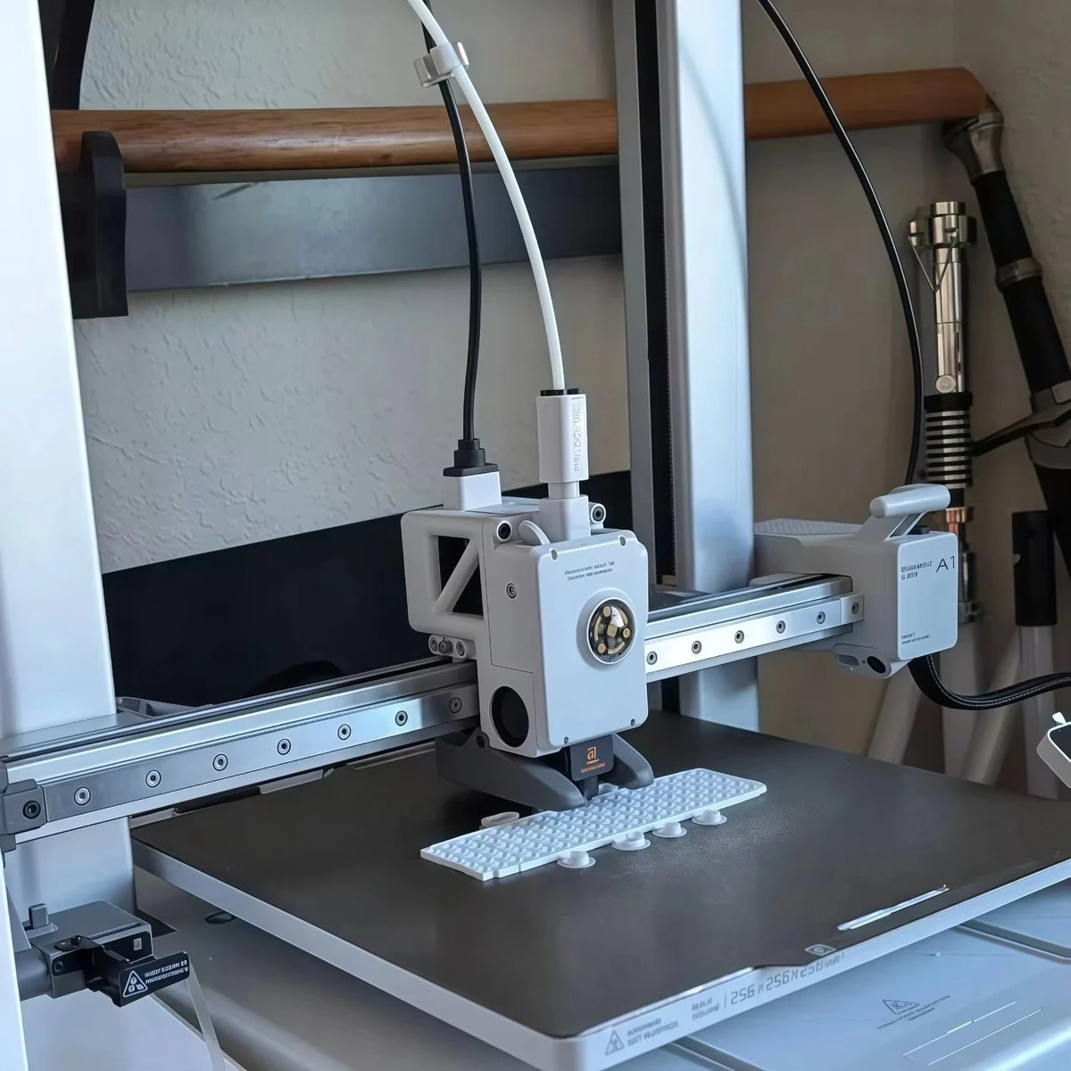 A1 Combo Fully Automatic Industrial-Grade 3D High-Speed Multicolor FDM PLA 3D Printer with Leveling Function, New